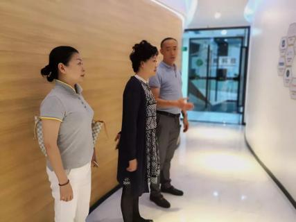 赣江南昌经开区领导受邀访问杏悦2娱乐加速器，为优质项目落地南昌创造新机遇